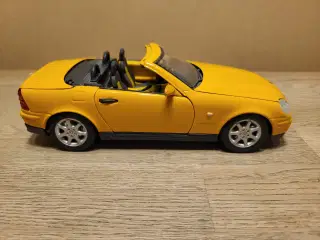 Modelbil, Mercedes SLK 230. Skala 1/18 