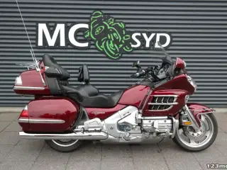 Honda GL 1800 Gold Wing MC-SYD       BYTTER GERNE