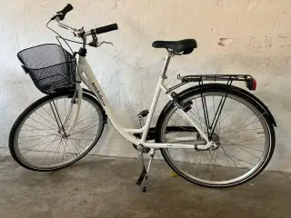 Ny pige cykel
