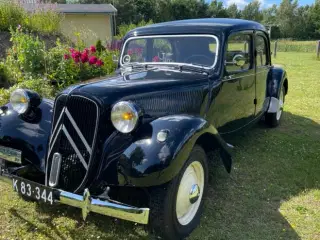 Citroen B11 Berline 1954 i flot flot stand.!