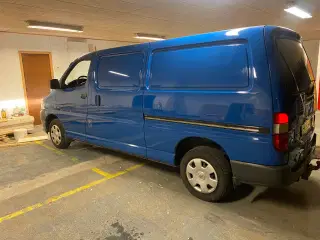 Toyota Hiace 5d lang 117hk