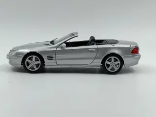 2001 Mercedes SL500 - 1:18