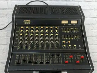 Yamaha 200 em mixer