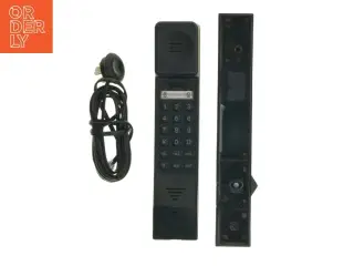 Sort vægmonteret fastnettelefon (str. 22 cm)