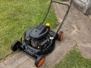 Benzin plæneklipper 