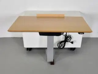 Duba b8 væghængt hæve-/sænkebord i bøg med alugråt stel