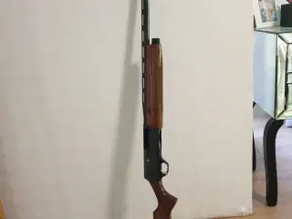 Browning A500 12/76