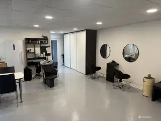 Perfekt til salon. klinik. kontor eller ligne.