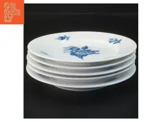 Porcelænstallerkener 16 cm 5 stk fra Royal Copenhagen, med blå blomst motiv (str. 5 stk Ø 16 cm)