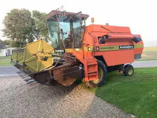 Dronningborg D3000, mejetærsker