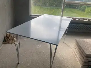 Fritz Hansen spisebord