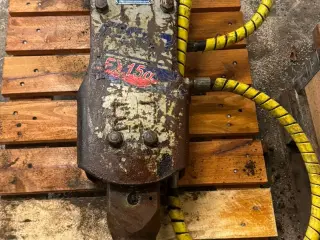 FRD Furukawa FX15-2FT Hydraulikhammer