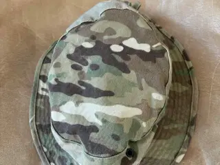 Hue-felt fra Forsvaret – str. 57 (2022)