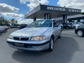 Toyota Carina E L/B 1,6 GLS 106HK 5d