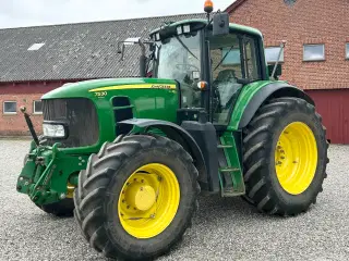 John Deere 7530 Premium Plus
