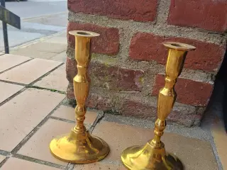 Gamle Lysestager i messing eller Malm