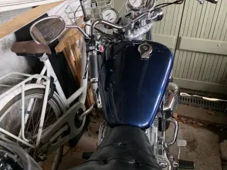 Yamaha  XV 750 Virago