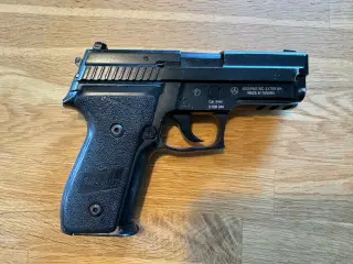 Sig Sauer P229 Softgun i fuld metal