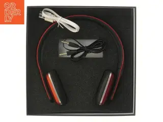 Bluetooth hovedtelefoner fra Bose (str. 17 cm)