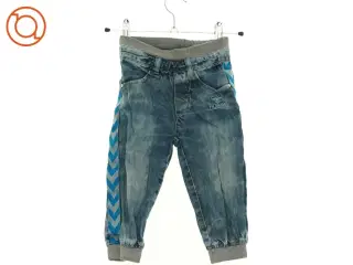 Jeans fra Hummel (str. 86 cm)
