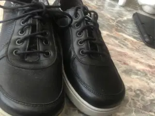 New feet sko sstr 36 meget behagelig at have på