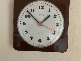 Retro køkkenur