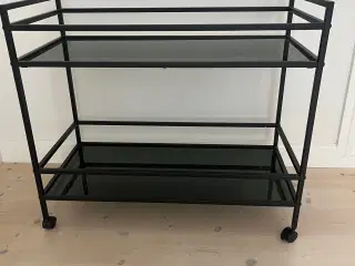 Sort barbord, glas og metal