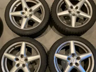 Alufælge med vinterdæk 225/45R17 