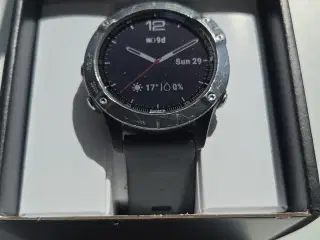 Garmin Fenix 6 smartwatch. Kan sendes.