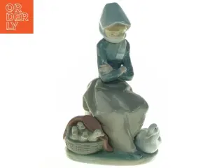Porcelænsfigur af pige med due fra Lladro (str. 21 x 13 cm)