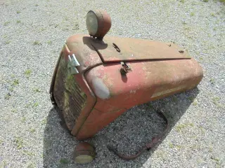 Motorhjelm til MF 35