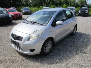 Toyota Yaris 1,4 D-4D Linea Terra 90HK 5d