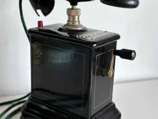 Antik gammel bordtelefon