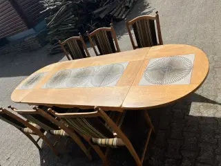spisebord med stole