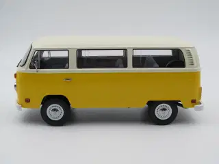 1978 VW T2b "Late Bay" Bus - 1:18