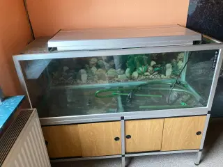 Akvarie 600 ltr m/ akvarieskab