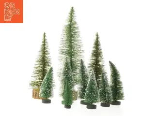 Miniature juletræer i plastik (str. 9-35 cm)