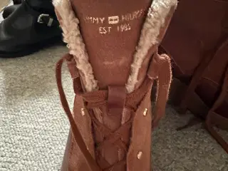 Tommy Hilfiger vinterstøvler. 