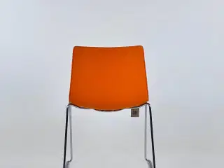 Arper Catifa 46 konferencestol Carrot