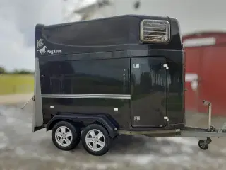 Humbaur Pegasus år 2002 sort