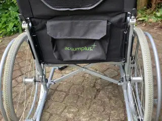 letvægtskørestol