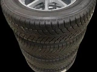 17" Land Rover /235/65/17/ REF.127 vinterdæk