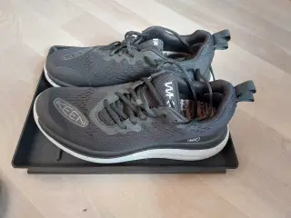 Keen WK 400 str.44
