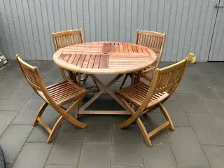 Teak træ havebord med 4 stole