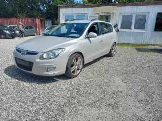 Hyundai i30 1,6 CRDi 128 Comfort CW