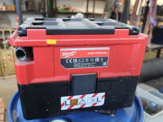 Støvsuger MILWAUKEE M18 FPOVCL (akku)
