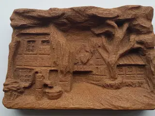 Træskærerarbejde, motiv: Ebeltoft-købmandsgård