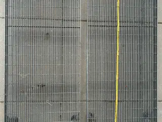 Galvaniseret dørriste. 