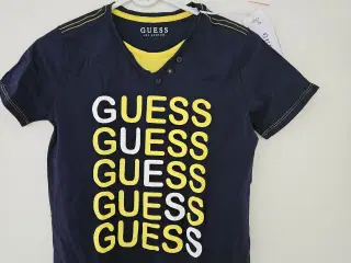 2x Guess T-shirts