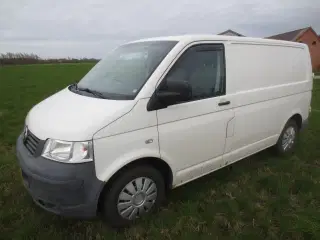 VW Transporter 2.5 TDi Skal synes. 